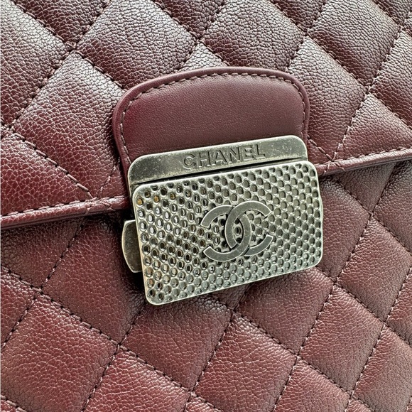 Chanel burgundy University top handle with chain strap - Picture 9 of 14